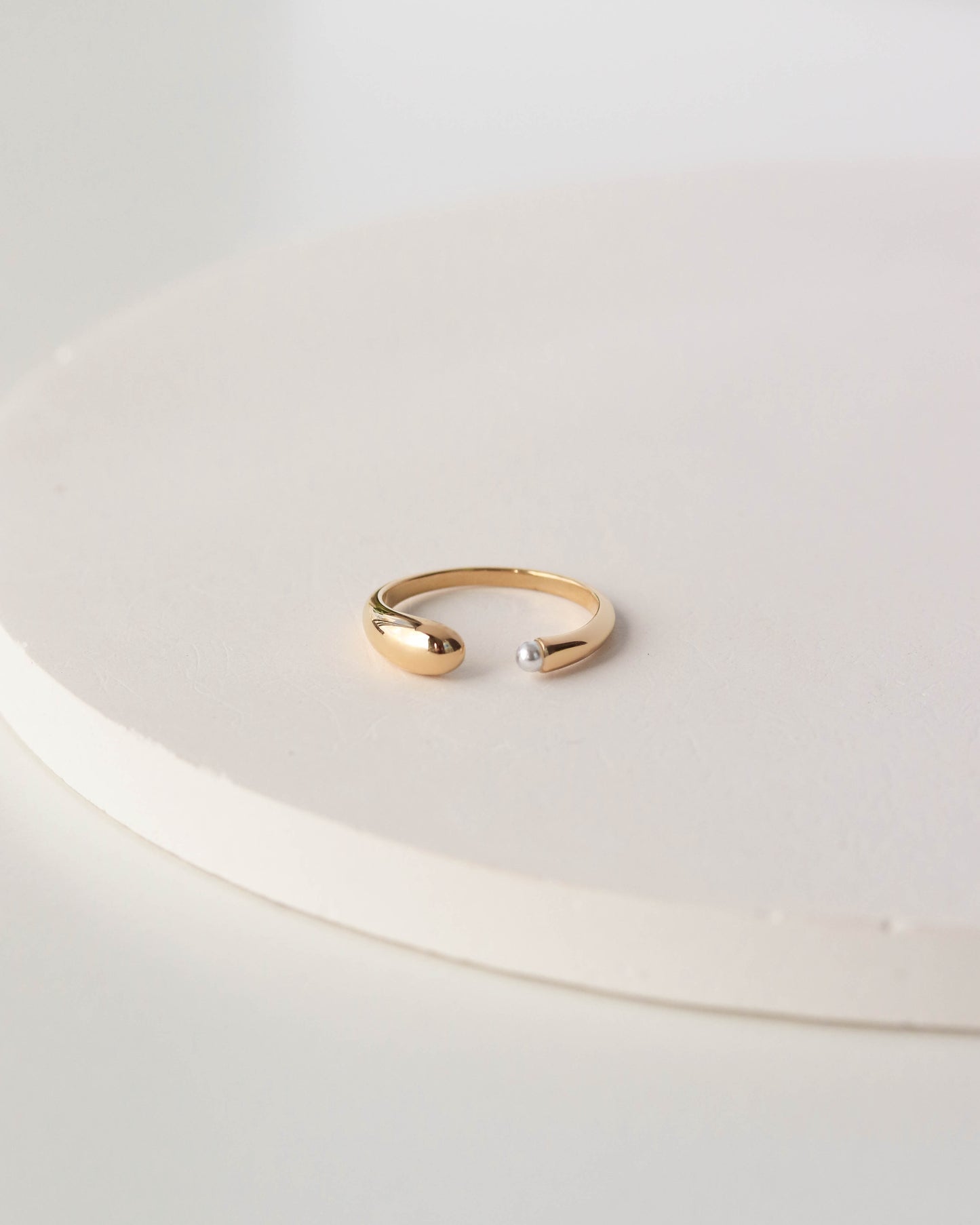 18K Gold Pearl Ring