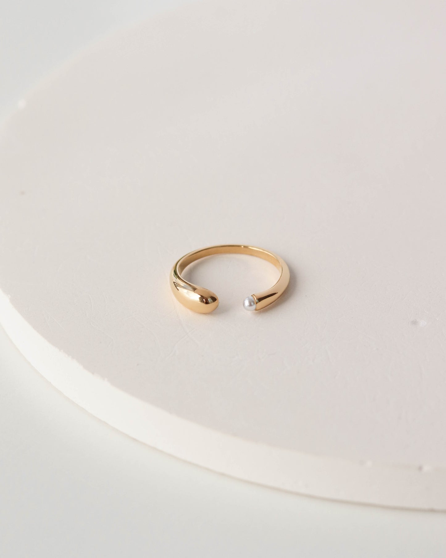 18K Gold Pearl Ring