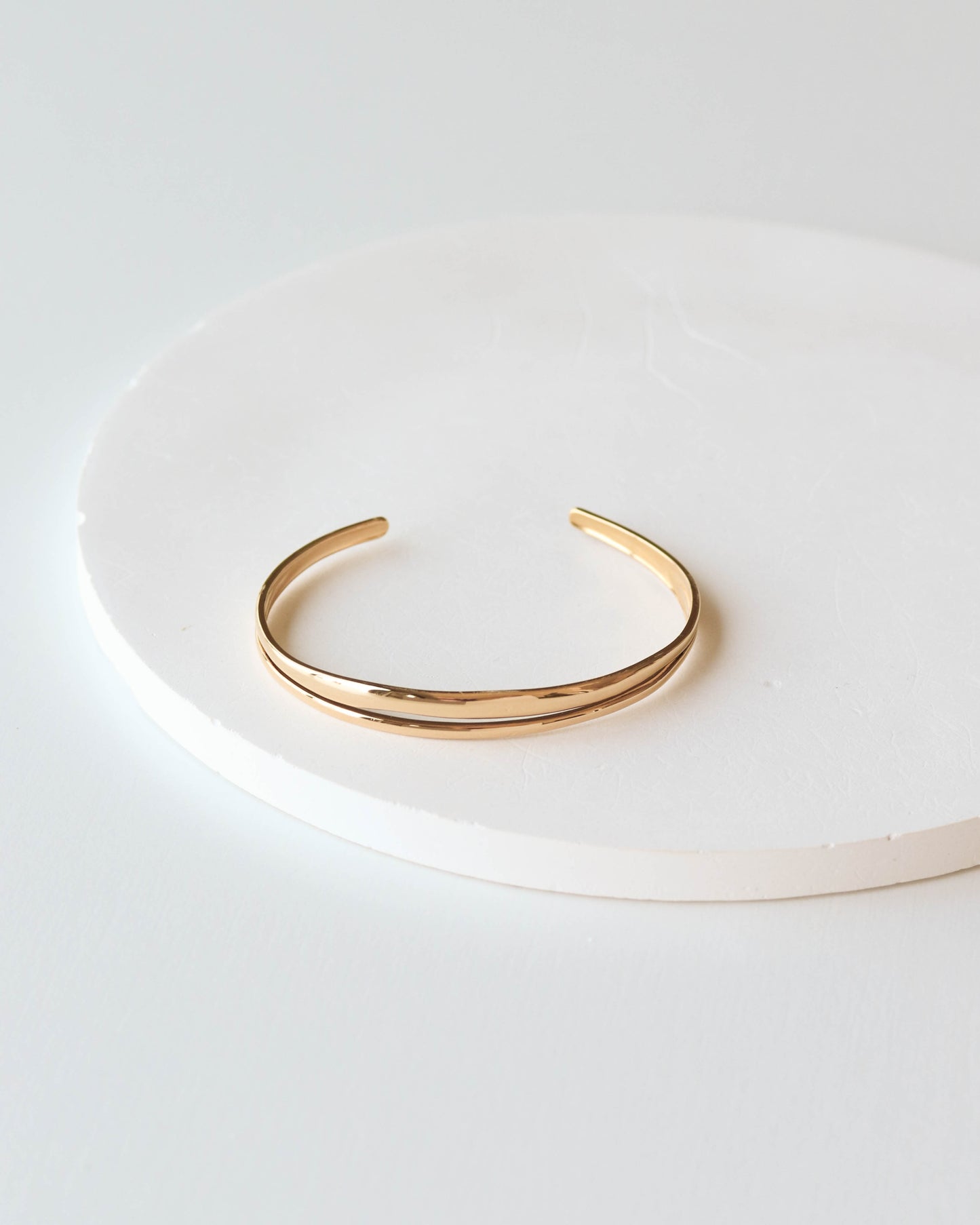 18K Gold Bangle