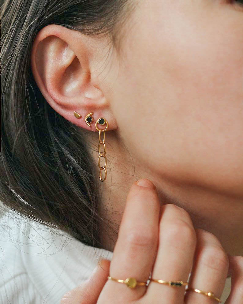 18K Vermeil V Studs